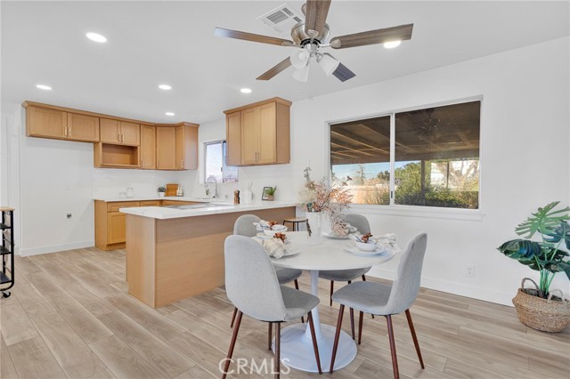 Detail Gallery Image 13 of 54 For 14450 Jicarilla, Apple Valley,  CA 92307 - 3 Beds | 2 Baths