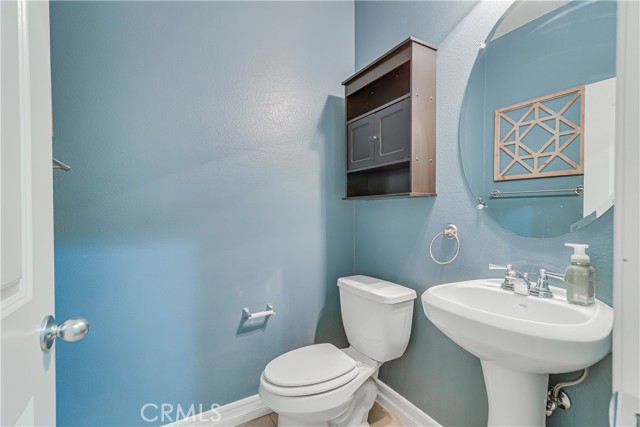 Detail Gallery Image 18 of 44 For 5005 Silvery Jewel, Bakersfield,  CA 93313 - 5 Beds | 3/1 Baths