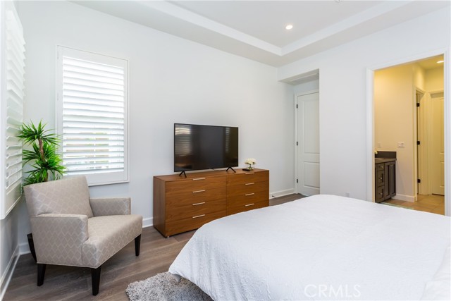 Detail Gallery Image 14 of 51 For 108 Hargrove, Irvine,  CA 92620 - 4 Beds | 2/1 Baths