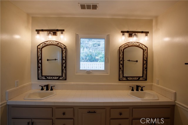 3355 Palo Vista Drive, Rancho Palos Verdes CA: https://media.crmls.org/medias/5803cace-a704-4aae-949e-90b18f1f3cab.jpg