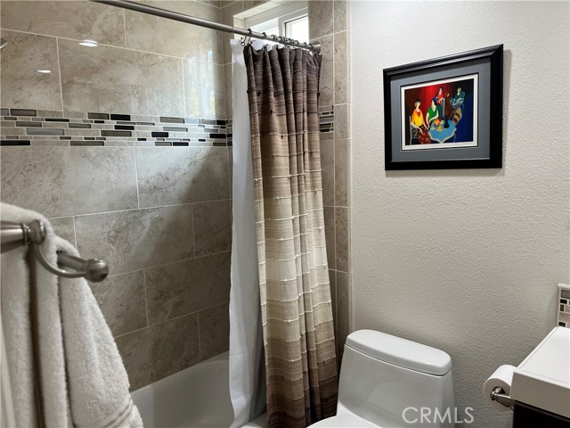 Detail Gallery Image 18 of 37 For 703 S Morningstar Dr, Anaheim,  CA 92808 - 3 Beds | 2/1 Baths