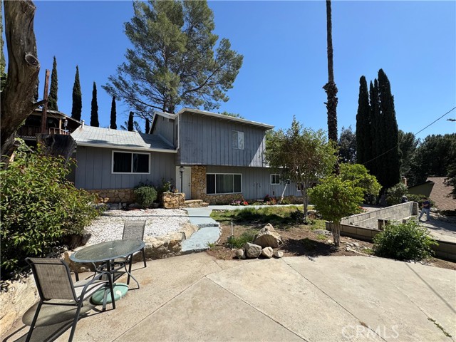4922 Lowell Avenue, Glendale CA: https://media.crmls.org/medias/580478e9-f3b7-46c3-9f14-052d6149ec99.jpg