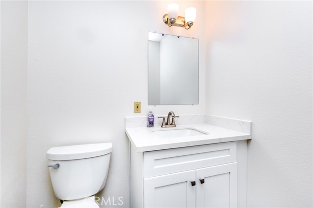 Detail Gallery Image 11 of 15 For 39752 Makin Ave, Palmdale,  CA 93551 - 4 Beds | 3 Baths