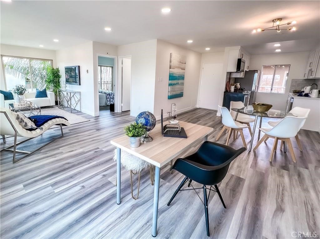 5959 E Naples Plaza #306