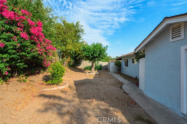 Detail Gallery Image 32 of 45 For 656 W 52nd St, San Bernardino,  CA 92407 - 4 Beds | 2/1 Baths