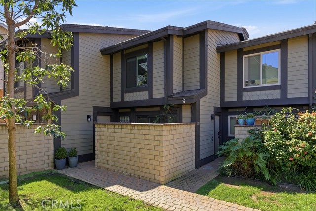 Front Image Thumbnail for CROC26062869