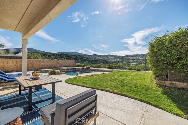 Detail Gallery Image 47 of 59 For 26451 Puffin Pl, Canyon Country,  CA 91387 - 4 Beds | 3 Baths