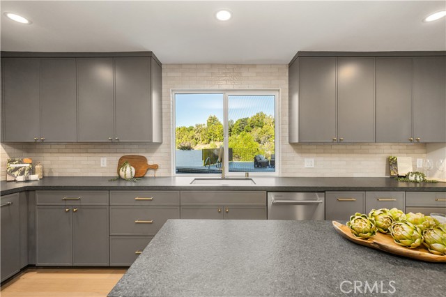 Detail Gallery Image 10 of 41 For 26633 Academy, Palos Verdes Peninsula,  CA 90274 - 5 Beds | 3 Baths