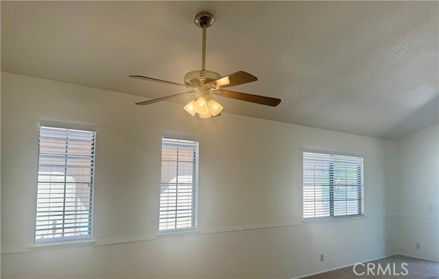 Detail Gallery Image 5 of 22 For 19126 Frances St, Apple Valley,  CA 92308 - 2 Beds | 2 Baths