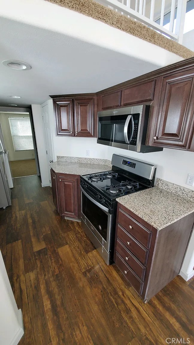 MLS #OC25170597 image #3