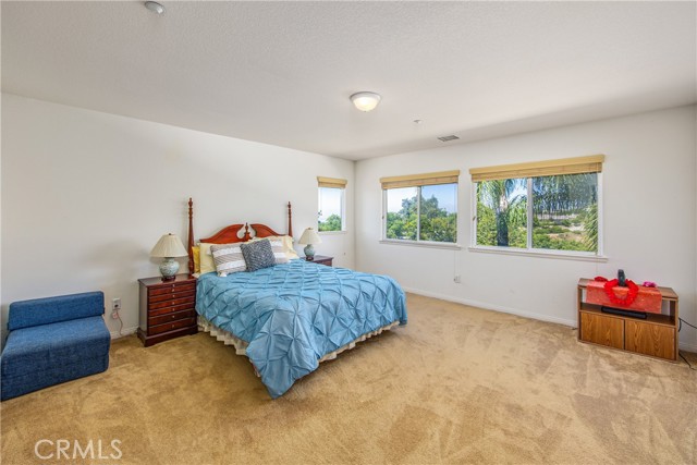 6858 Bacon Lane, Highland CA: https://media.crmls.org/medias/580a8e72-5736-45db-86d5-fcf0a45b6b7a.jpg