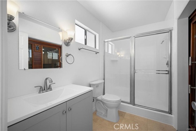 Detail Gallery Image 21 of 32 For 11954 Mayfield Ave #3,  Los Angeles,  CA 90049 - 2 Beds | 2/1 Baths