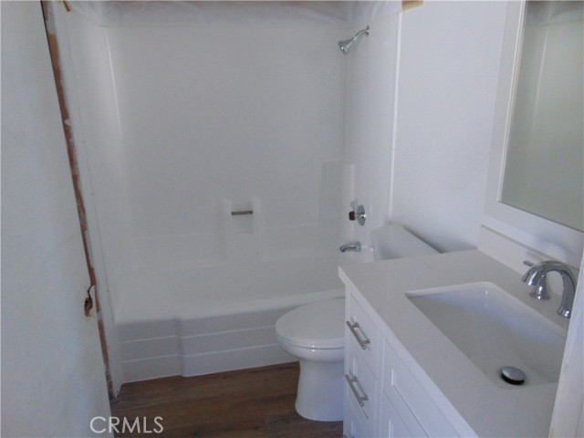 Detail Gallery Image 13 of 18 For 110 Tangelo, Irvine,  CA 92618 - 2 Beds | 1/1 Baths