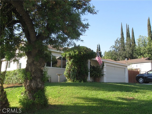 2991 Waldorf Dr, Riverside, CA 92507