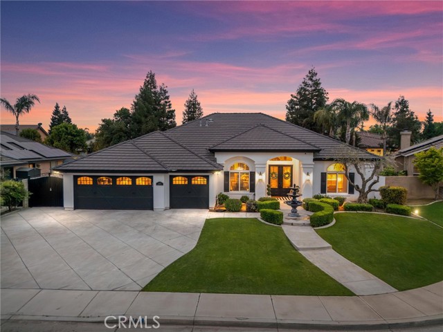 Detail Gallery Image 2 of 55 For 11605 Yarborough, Bakersfield,  CA 93312 - 5 Beds | 2/1 Baths