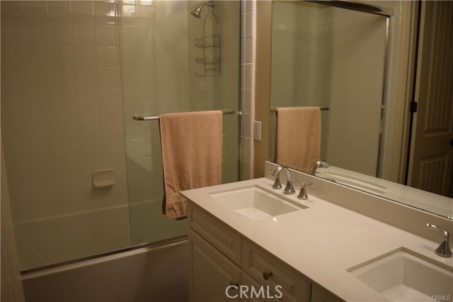 Detail Gallery Image 14 of 20 For 183 Desert Bloom, Irvine,  CA 92618 - 4 Beds | 3 Baths