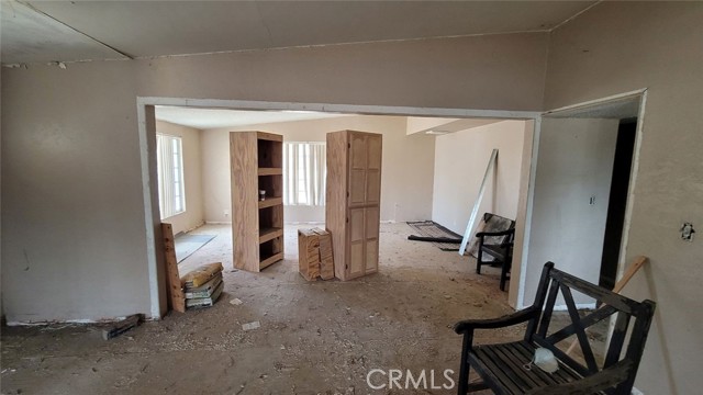 Detail Gallery Image 5 of 23 For 10349 E Avenue T, Littlerock,  CA 93543 - 4 Beds | 3 Baths
