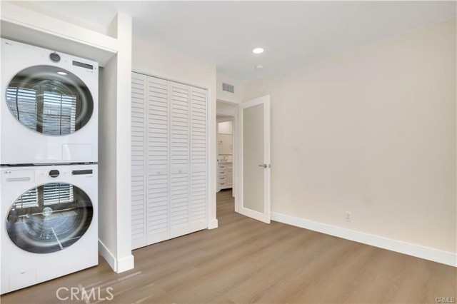 970 Palm, 200 photo 23