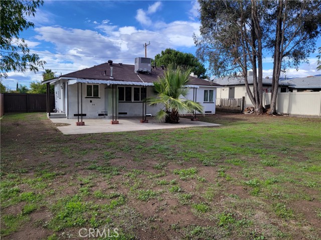 Detail Gallery Image 6 of 6 For 7341 Lillian Ln, Highland,  CA 92346 - 3 Beds | 1 Baths