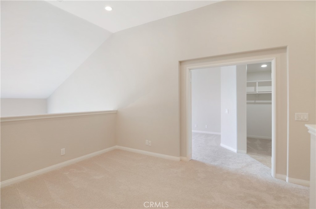 https://media.crmls.org/medias/580d398f-efed-43c8-b6e6-be4905f98fe8.jpg?preset=X-Large