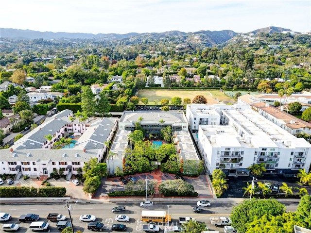 Detail Gallery Image 26 of 29 For 11767 W Sunset Bld #105,  Los Angeles,  CA 90049 - 1 Beds | 1/1 Baths