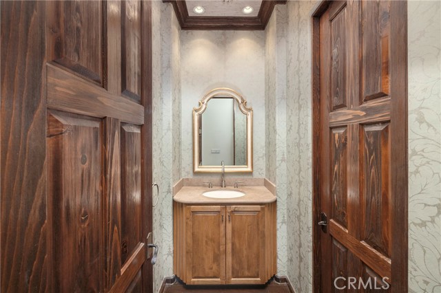 6 Premiere Point, Newport Coast CA: https://media.crmls.org/medias/580de787-6cc9-4fc9-8732-4ea0115fd1db.jpg