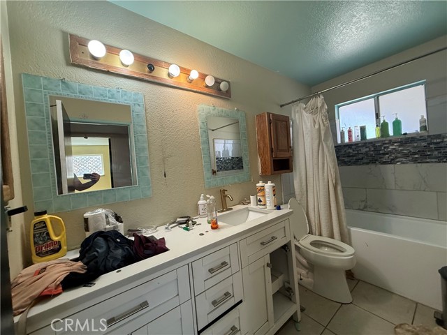 135 S Broadway St, Ridgecrest, CA 93555 photo 24