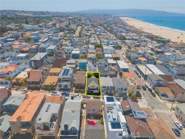 220 29th Street, Hermosa Beach, California 90254, 4 Bedrooms Bedrooms, ,5 BathroomsBathrooms,Residential,For Sale,29th,SB26097926