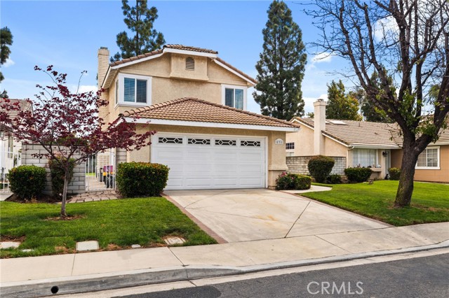 831 Arbor Cir, La Verne CA: https://media.crmls.org/medias/580f0514-73dd-4b36-bcba-58418526c26d.jpg