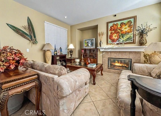 Detail Gallery Image 7 of 7 For 1652 Tiesa, Oxnard,  CA 93030 - 5 Beds | 2/1 Baths