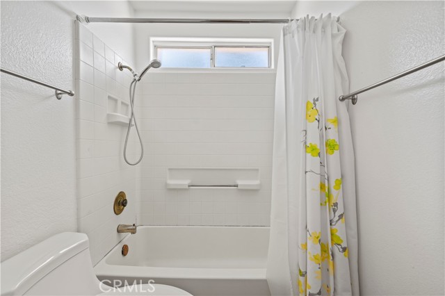 25815 Dickens Court, Stevenson Ranch CA: https://media.crmls.org/medias/580f0eff-436b-4948-903e-36904cb562ec.jpg