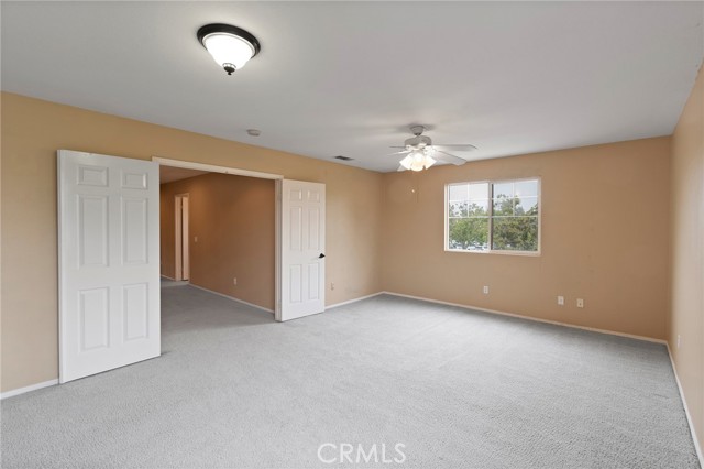 8348 Barnwood Lane, Riverside CA: https://media.crmls.org/medias/580f5e85-bca7-477b-8945-5869158e1e84.jpg