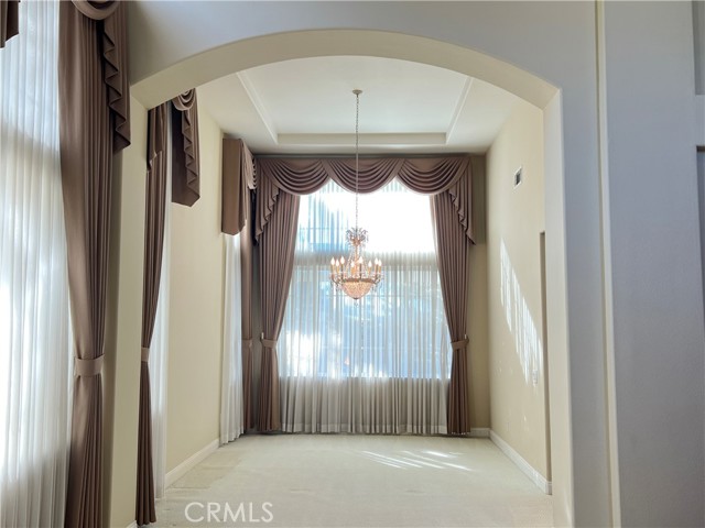 Detail Gallery Image 6 of 35 For 12390 Fairbanks, Tustin,  CA 92782 - 5 Beds | 3/1 Baths