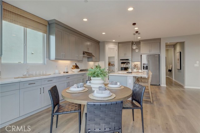 30973 Avenida Ramblas, Highland CA: https://media.crmls.org/medias/580f8642-53c9-4f85-afaa-d18c48f115b9.jpg
