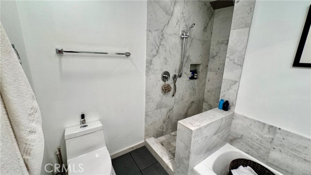 Detail Gallery Image 22 of 31 For 645 Westmount Dr #211,  West Hollywood,  CA 90069 - 1 Beds | 1 Baths