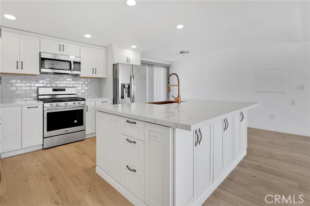 Detail Gallery Image 11 of 40 For 8770 Glendale, Hesperia,  CA 92345 - 3 Beds | 2 Baths