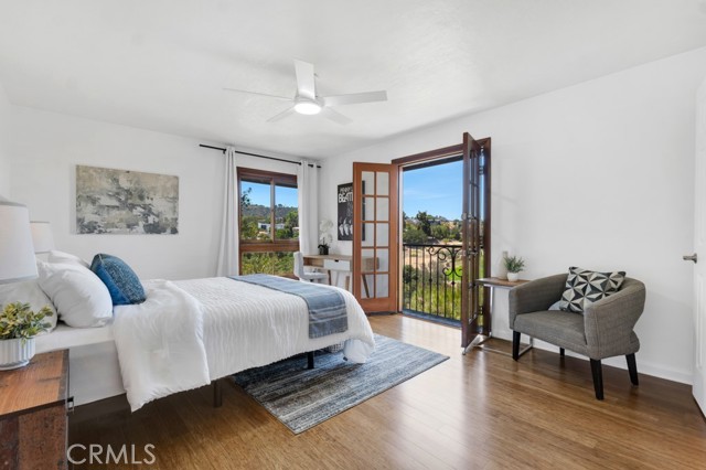20994 Bandera Street, Woodland Hills CA: https://media.crmls.org/medias/58107a6f-e9d4-434a-af63-b557ea34f9d2.jpg