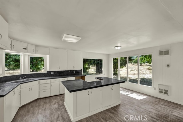 22550 Shady Grove Road, Middletown CA: https://media.crmls.org/medias/5810aa88-d7ff-4b3d-b763-5141b1f642f1.jpg
