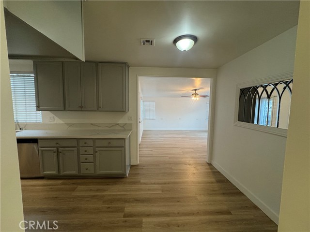 Detail Gallery Image 8 of 35 For 547 S Yorba St, Orange,  CA 92869 - 3 Beds | 1 Baths