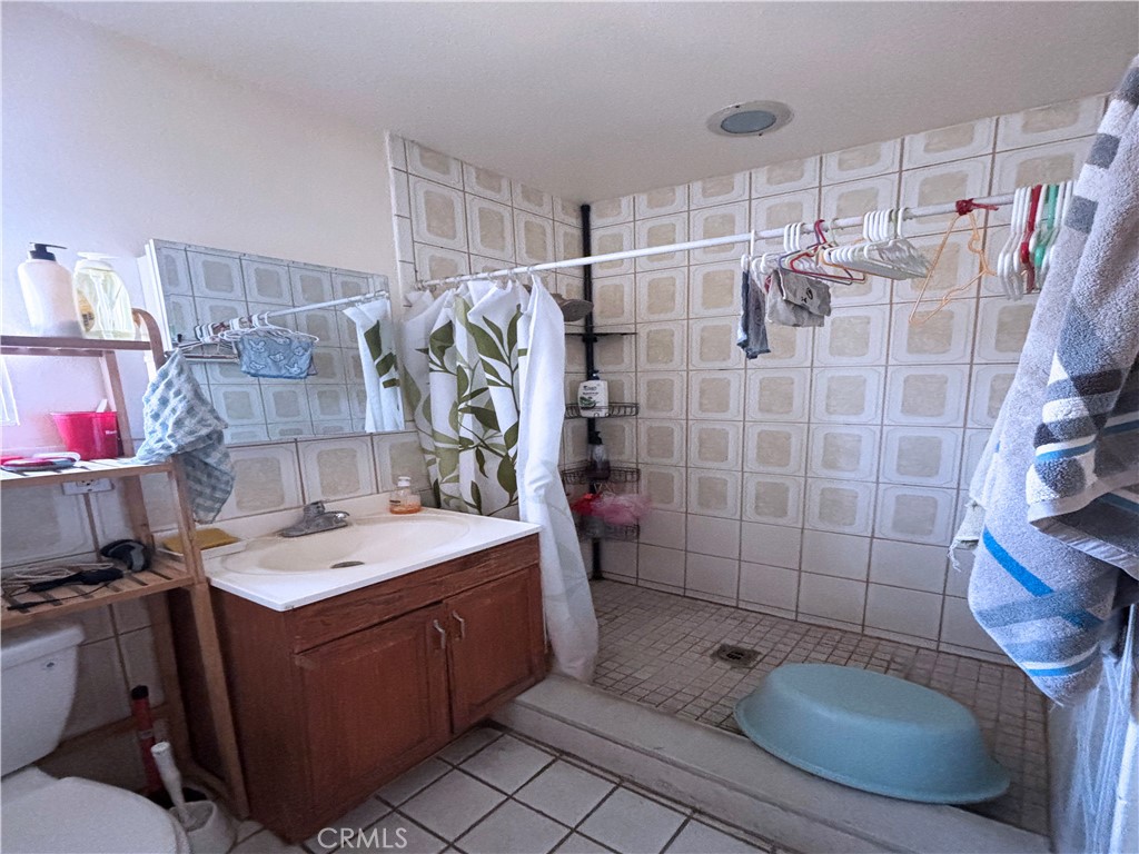 https://media.crmls.org/medias/5810dec6-649e-4110-87b7-cfa036c7212a.jpg?preset=X-Large