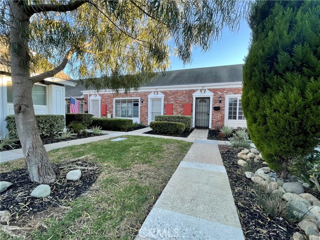 162 Brookline Ln, Costa Mesa, CA 92626