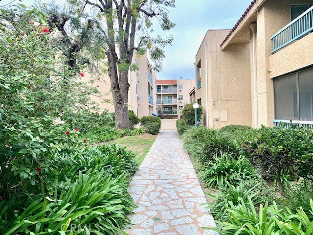 18307 Burbank Boulevard, 82 photo 6