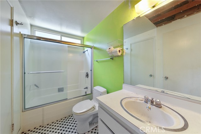 Detail Gallery Image 30 of 38 For 17172 Berlin Ln, Huntington Beach,  CA 92649 - 3 Beds | 2 Baths