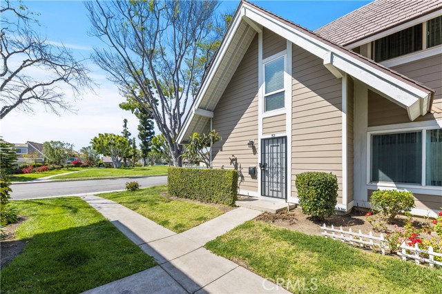 Detail Gallery Image 18 of 28 For 51 Golden Glen St #1,  Irvine,  CA 92604 - 3 Beds | 2 Baths