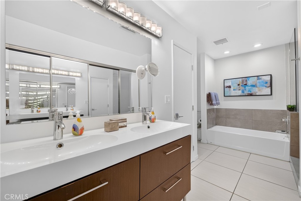 MLS #OC26132740 image #29