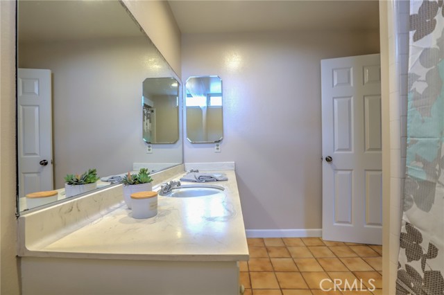 Detail Gallery Image 36 of 62 For 18022 Weston Place, Tustin,  CA 92780 - 5 Beds | 2/1 Baths