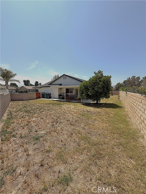 25557 Orangewood Lane, Hemet CA: https://media.crmls.org/medias/5814f875-8c49-41d6-b57d-9079dd666941.jpg