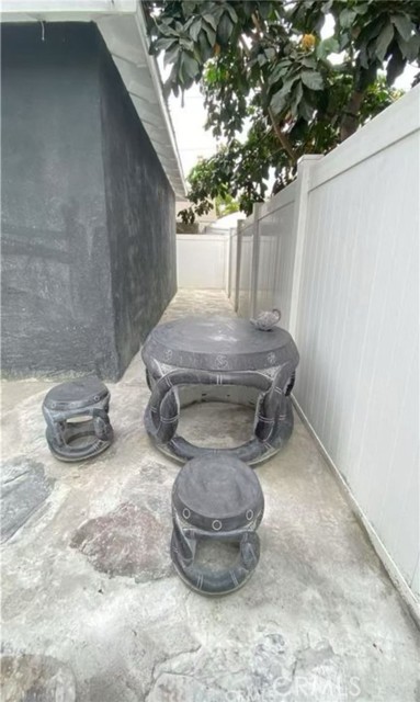 1178 E 21st Street, Long Beach CA: https://media.crmls.org/medias/581588ec-9eff-4276-b37a-3c804b8bb9fd.jpg