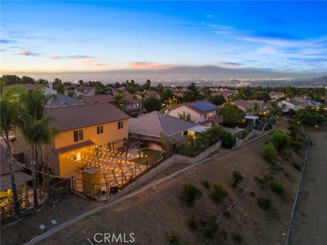 Detail Gallery Image 8 of 53 For 3547 Hawthorne Dr, Corona,  CA 92881 - 3 Beds | 2/1 Baths