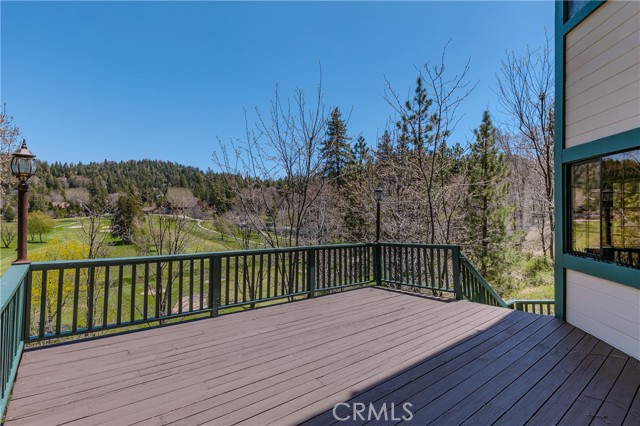 Detail Gallery Image 11 of 17 For 301 Riviera Dr, Lake Arrowhead,  CA 92352 - 6 Beds | 5/1 Baths